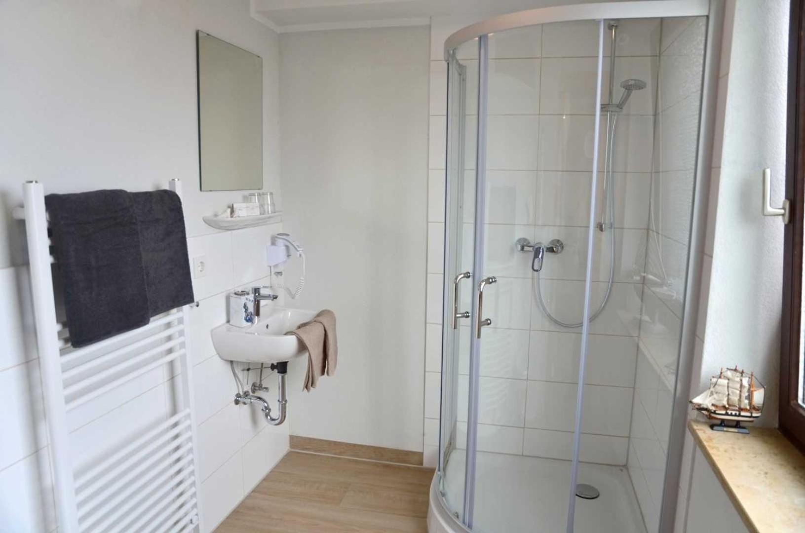 Hotel Zur Seerobbe Cuxhaven Ngoại thất bức ảnh